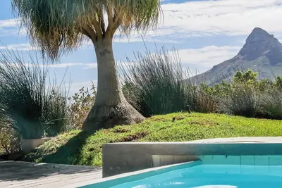 Image de Luxury Villa in Camps Bay w/ Ocean Views