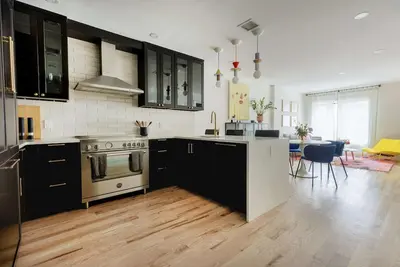 Image de Bridgeway by Rove Travel | 2br Apt w/Private Patio