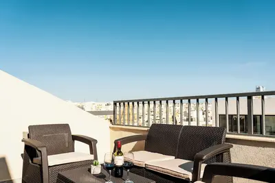 Image de A stylish duplex guests love