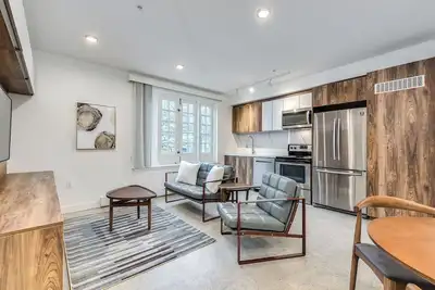 Image de New Building -Pet Friendly 2 Br @ 1170 Barclay