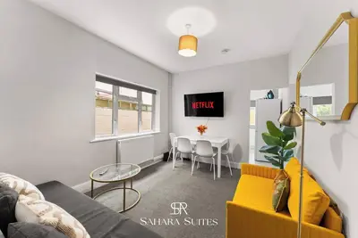 Image de Modern 4br Contractor Home | Sleeps 8 | Portsmouth