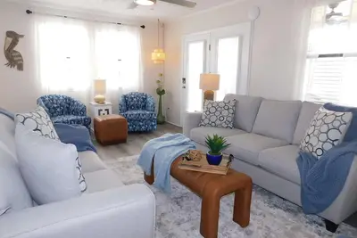 Image de Ocean Lakes Z49 | Lakeview 3br Ground-Level Retreat Comp Golf Cart *Promo*