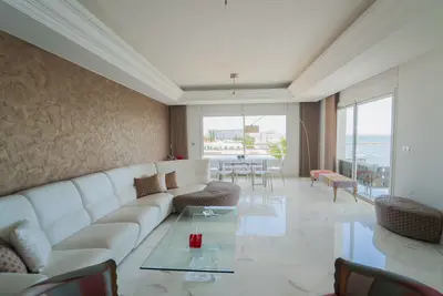 Image de Infinity View: Spacious 3 bd with Lake View