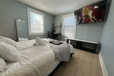 Image de Spacious 3-Bedroom Home with Modern Amenities