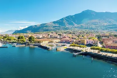 Image de A Sunny Lake Como Retreat in Colico