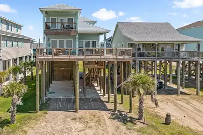 Image de Escape at the Pass - Freeport, Tx