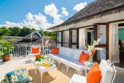 Image de Hospitality Expert Half Hill 1br - Pool/Beach