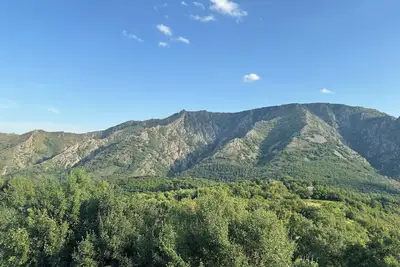 Image de Maison à la montagne proche des sentiers de randonnées.