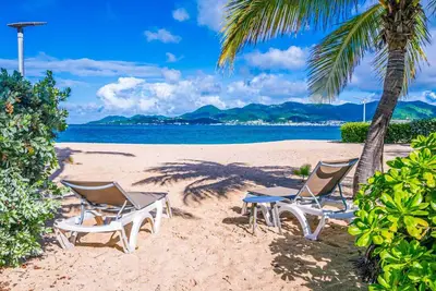 Image de Cottage Beach House Nbbc 2, les pieds dans l`eau