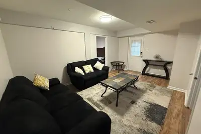 Image de Charming 2-bedroom condo in brilliant Bowie with Ac