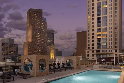 Image de Luxury High-rise 2br, Pool + Parking Near Mercedes Benz stadium