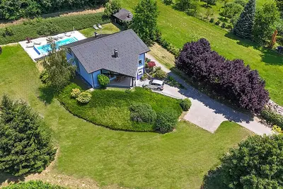 Image de Belle maison à Pregrada avec piscine privée, peut être à l'intérieur ou à.