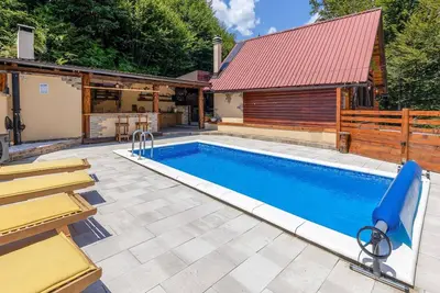 Image de Maison acceptant les animaux à Plesce