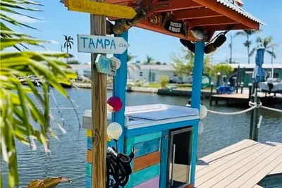 Image de Fisherman’s Paradise Cozy Waterfront Retreat Matlacha - Your Dream Escape