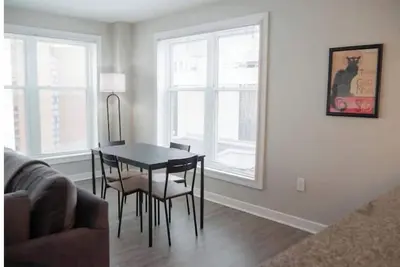 Historic 2br stay  w/ patio & elevator