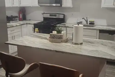 Image de Spacious 3 Bedroom Retreat • Parking • Near Ewr & Nyc