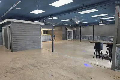 Image de Jp's Funchaser's Hideaway, your place, with space on grand lake.