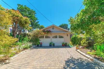 Image de Tremendous 3-bedroom cottage in Carmel-by-the-Sea