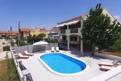 Image de Maison de vacances à Zadar avec piscine privée