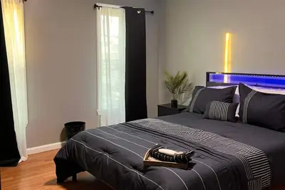 Image de Maison moderne et confortable avec grande cour clôturée