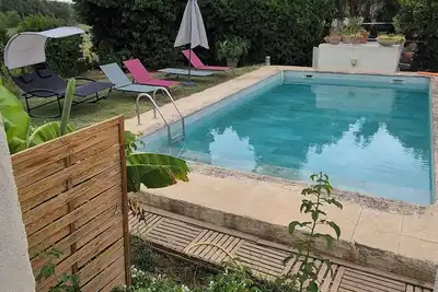 Image de Maison de campagne avec piscine