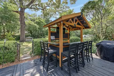 Image de Large pet-friendly home 12 min to Ft Benning