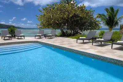Image de Secluded Private Island Paradise Suite with Ocean Views & Sailing Nearby