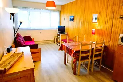 Image de Appart T2  Rdc  Lumineux - 10mn à pied du village  - 2 mn à pied navette Station