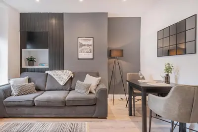 Image de Luxury holiday home in Penrith, combining the charm of an old cottage with a sleek, modern interior