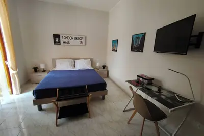 Image de Cozy and spacious apartment in the city center. WiFi fiber free.