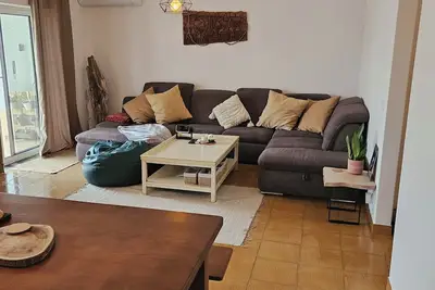 Image de Charming Coastal Rental – Surf, Seafood & Serenity