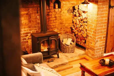 Image de Cottage-Cottage-Salle de bain privée-Vue sur la cour
