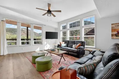 Image de Luxury Off-Grid Getaway in Paragonah, Utah