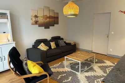 Image de Maison dans le bourg du village