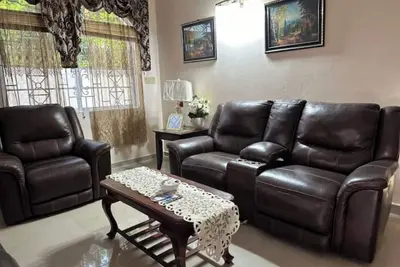 Image de A Rooftop View, Comfort & Event-Ready Spaces - #10 &11