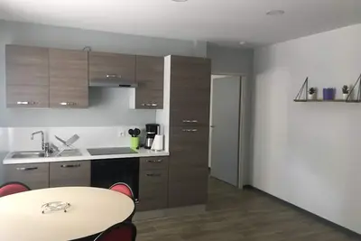 Image de Appartement F 2 climatisé Pmr 450 m des thermes