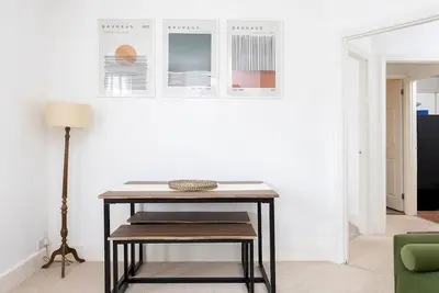 Image de Pass the Keys | Poets' Corner Stylish Apartment | Station Location