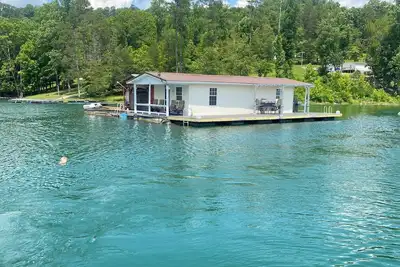 Image de 2-bedroom house boat in charming Speedwell with Ac