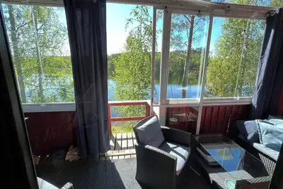 Image de Welcoming 2-bedroom semi-detached cottage by the lake in Central Finland