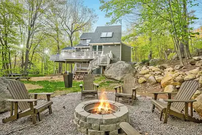 Image de Peaceful Mountain Retreat. Fire Pit, Scenic Views & Near Conway Scenic Train