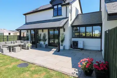 Image de Just A Cottage, family friendly, with a garden in St Florence