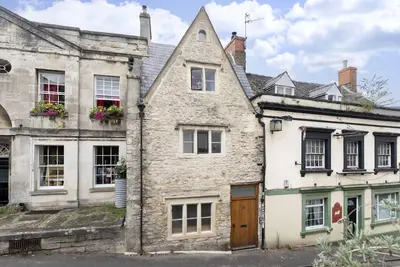 Image de Confort-Vue sur Rue-Cottage-Salle de bain privée