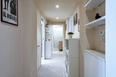 Image de Bright and welcoming two bedrooms apartment a stone's throw from the Colosseum
