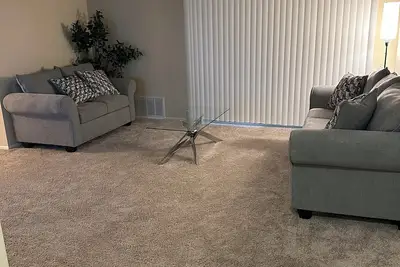 Image de Charming 2-bedroom apartment in fantastic Overlea with Ac