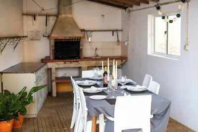 Image de Beachfront 3br Apt Costa Nova