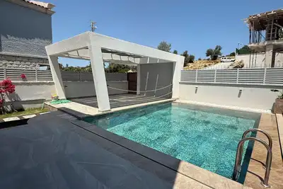 Image de Luxury Villa with Private Pool Çeşme Sifne Alaçatı