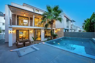 Image de 3 bedroom villa in Kalkan, Private Pool and Roof terrace with jacuzzi