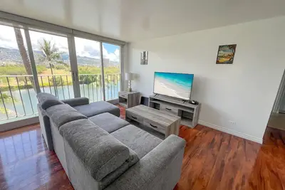 Image de Serene Ala Wai Palms 2-Bedroom | Newly Renovated