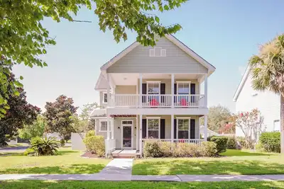 Image de Bluffton Magnolia House charming home in the heart of  in Old Town Bluffton.
