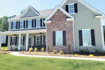 Image de Tickets & Badges Available! Large Open Home Perfect for Entertaining Clients